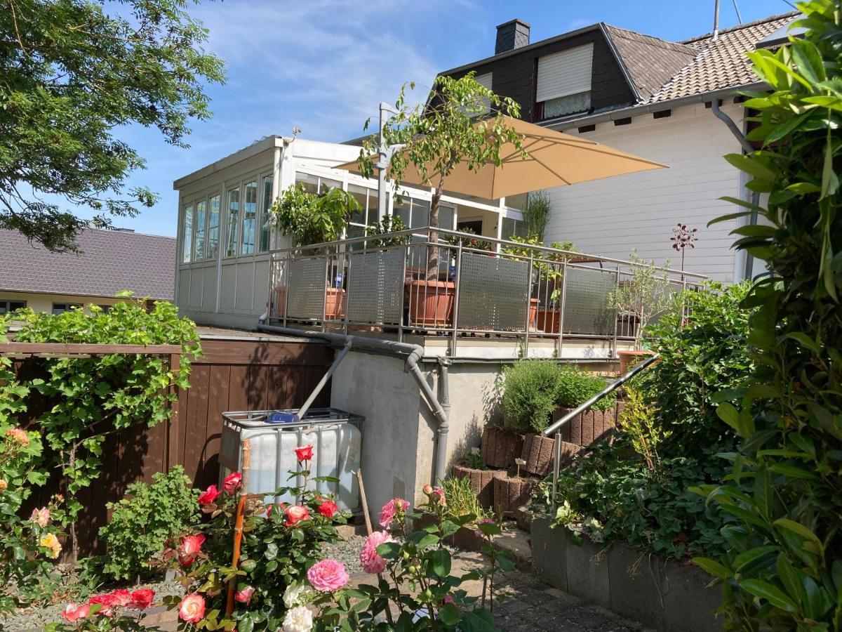 Ferienwohnung Rosengarten Osburg ภายนอก รูปภาพ